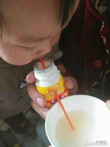 아기 약먹이기