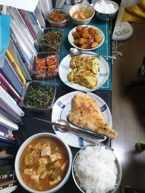 과외 선생님 살크업 시켜주셨던 할머니
