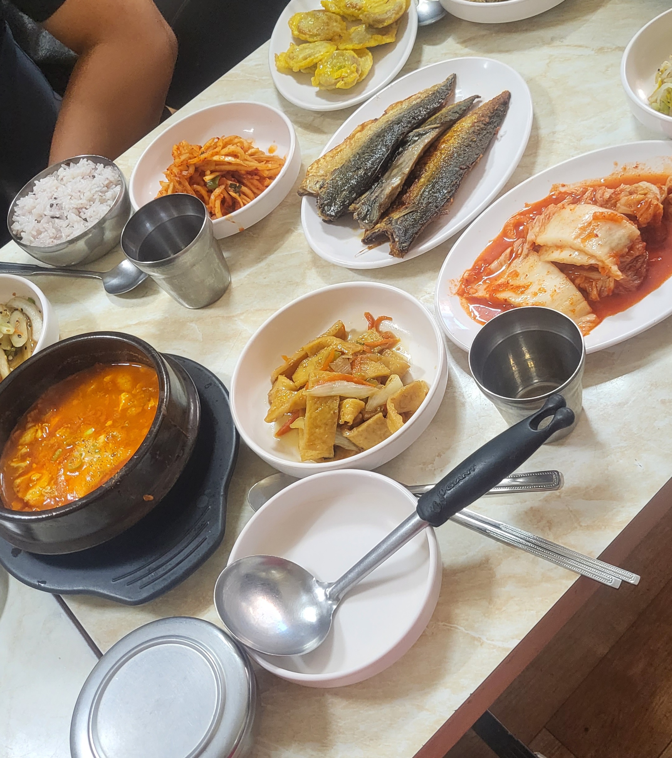 오늘은 순두부찌개 생선구이 ㅎ