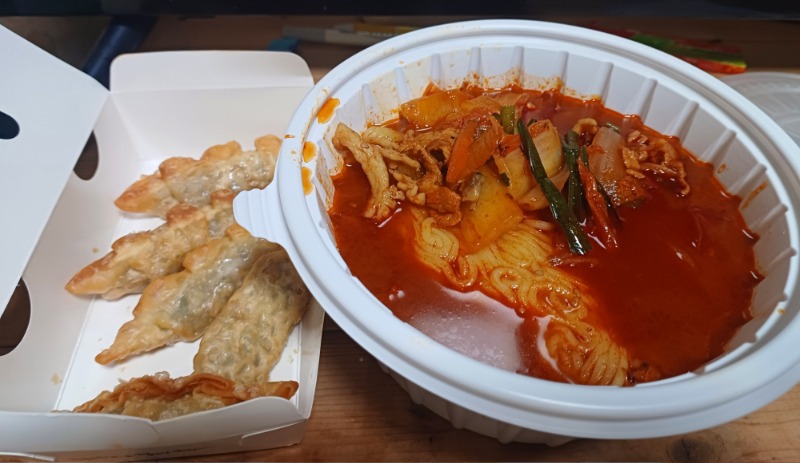 늦은저녁 마라대신 짬뽕