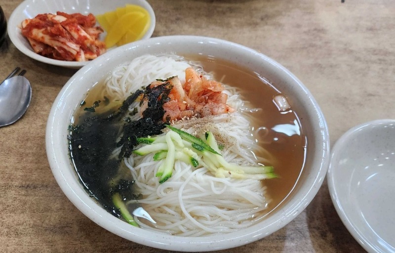 멸치국수