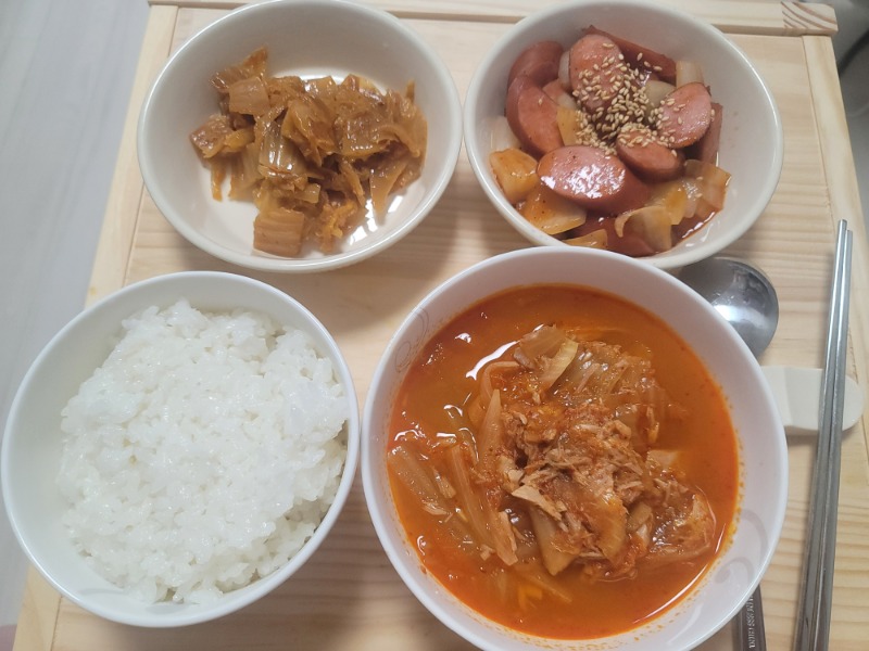 억붱옵 수익치킨당춈&참치찌개