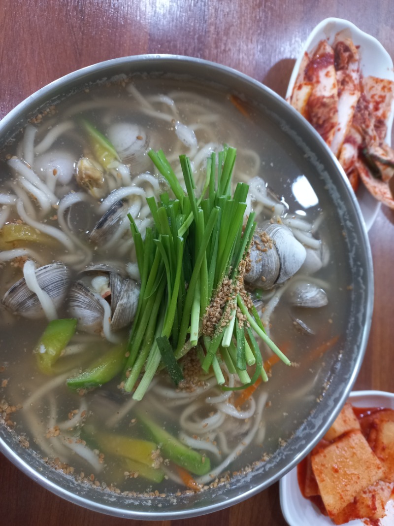 동죽 칼국수