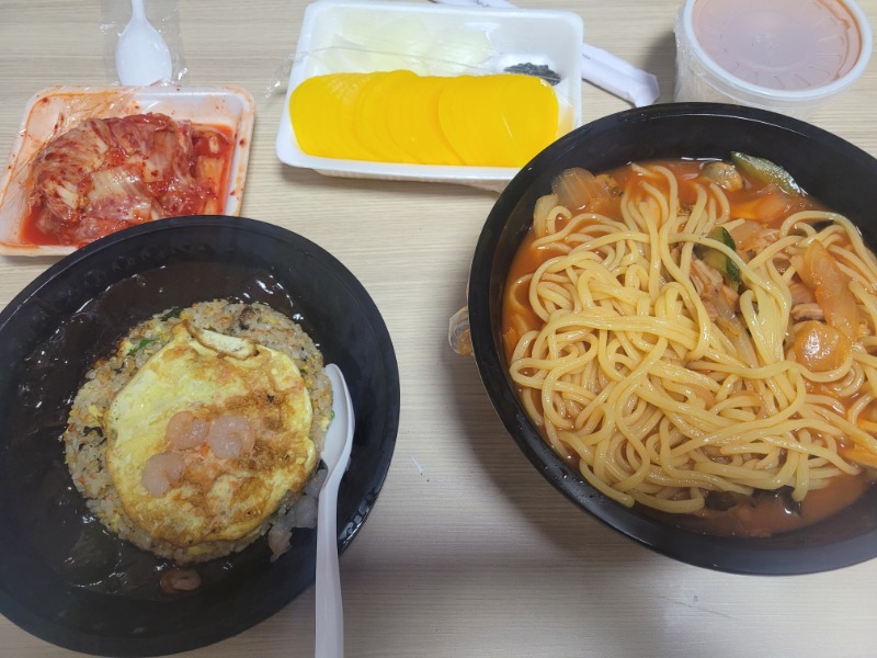 다들 맛점하세요~ㅎ