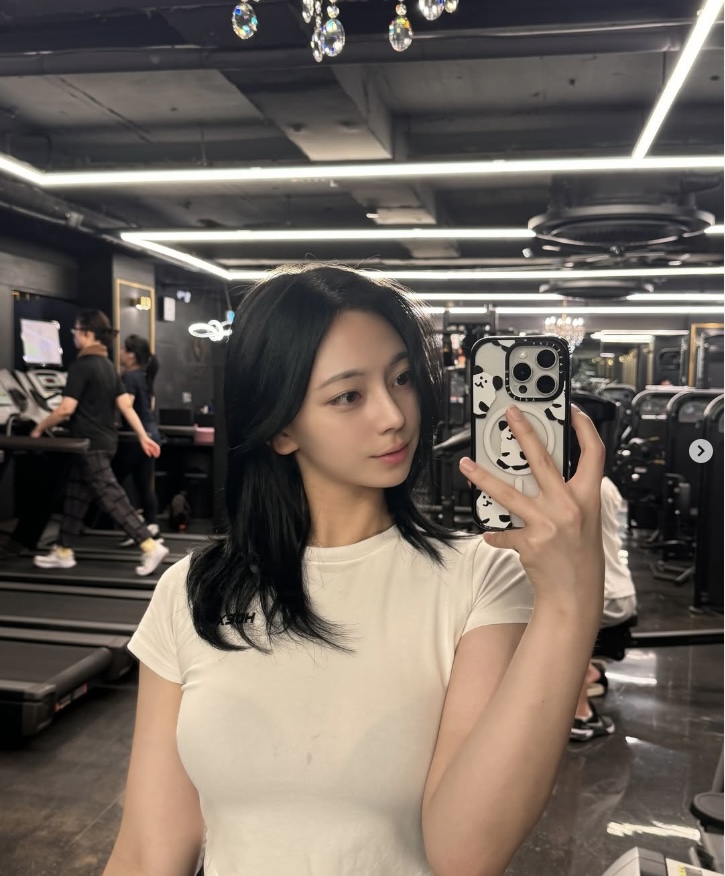 운동 열심히 하는 처자