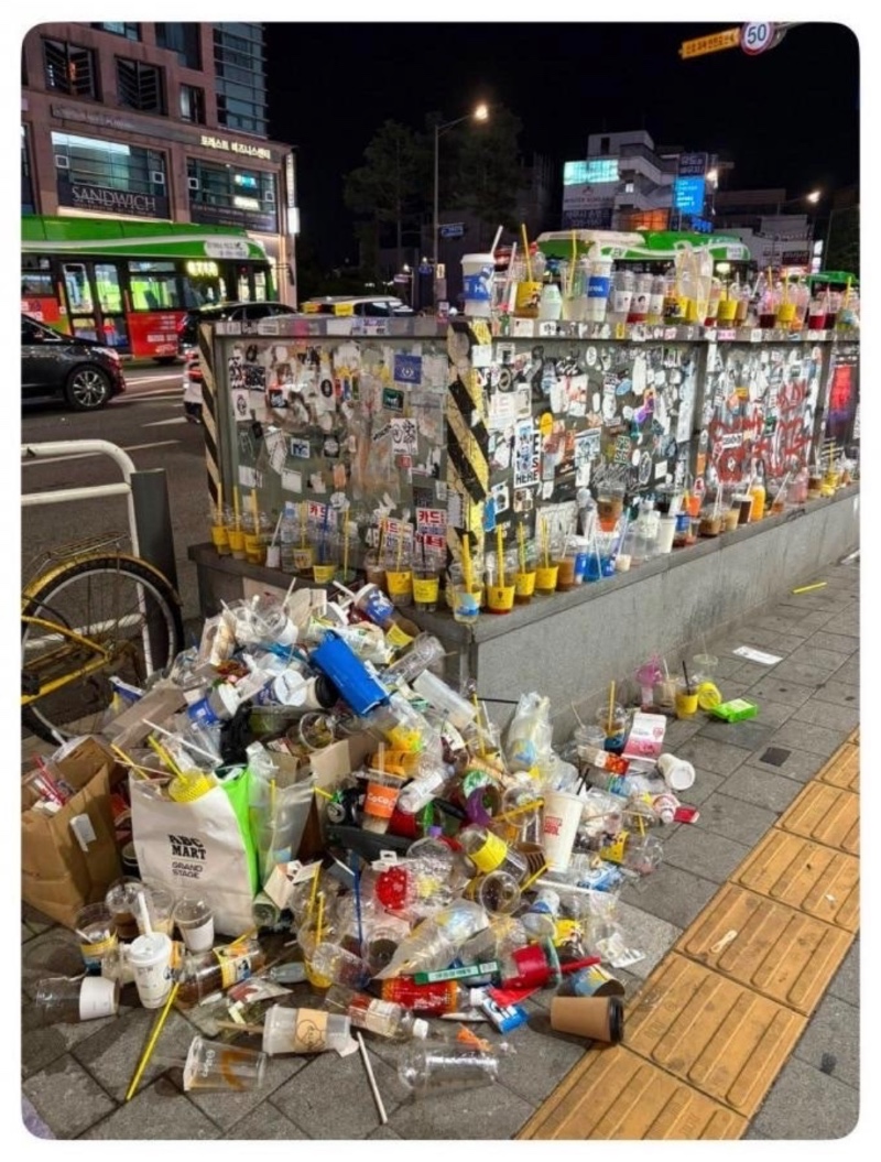 요즘 홍대 길거리 근황