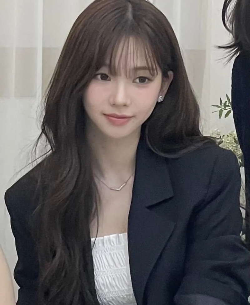 친언니 결혼식에 참석한 카리나