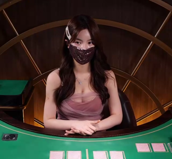 핑크빛 여신 딜러 등장✨