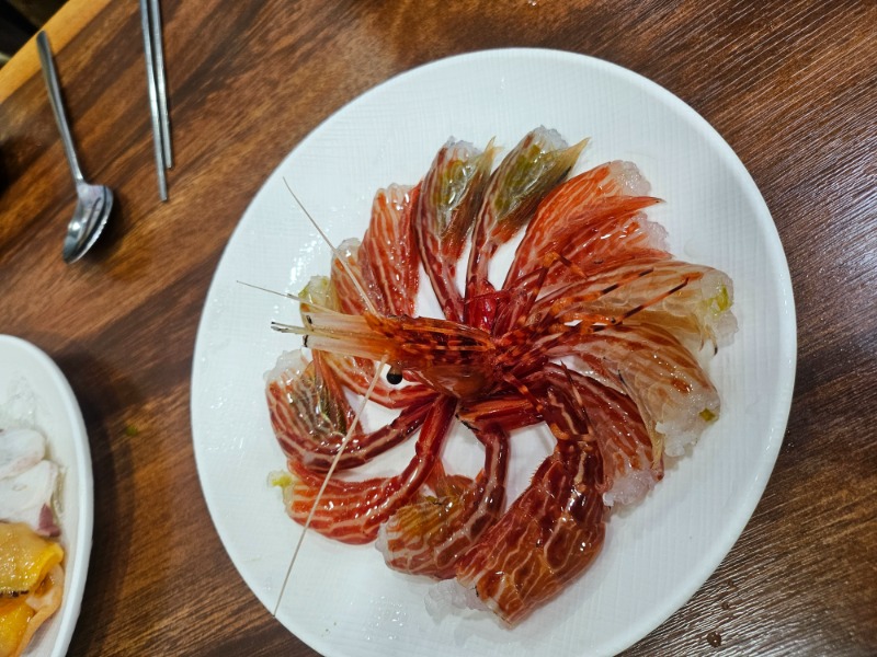 오늘저녁은 부산여행 독도새우^^ 저녁들 챙기세요
