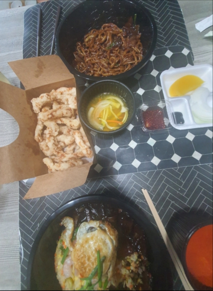 밥이 도착했어요~~~