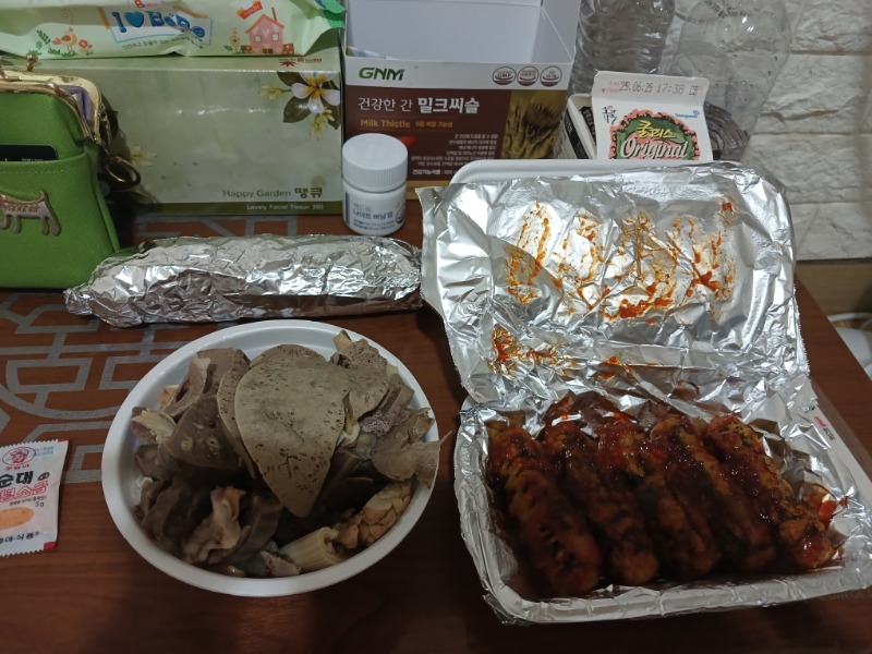 야식~
