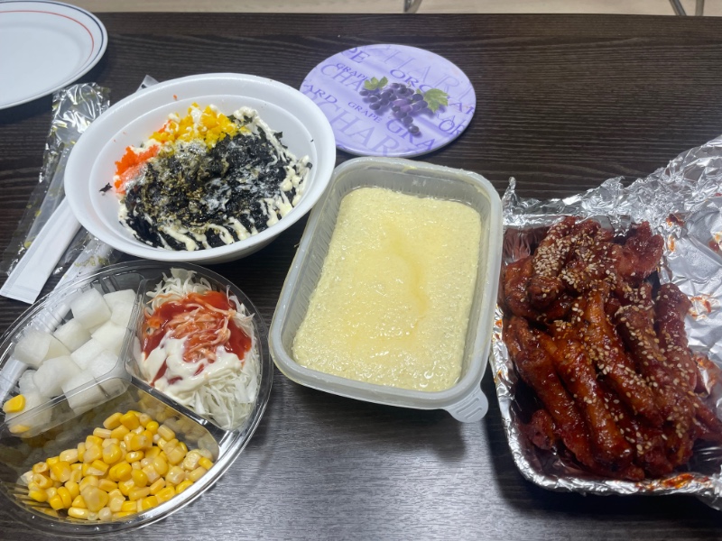 야식 잘안먹는데 닭발 ㅋ