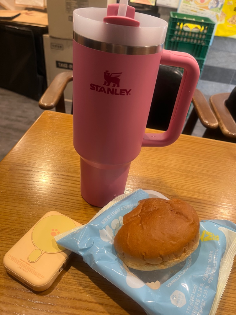 메가커피왔어요~~!!