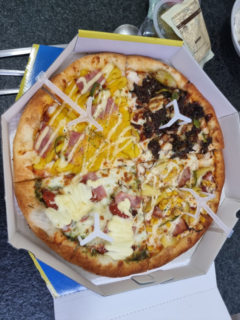 맛저하세용^^ 피자 냠냠