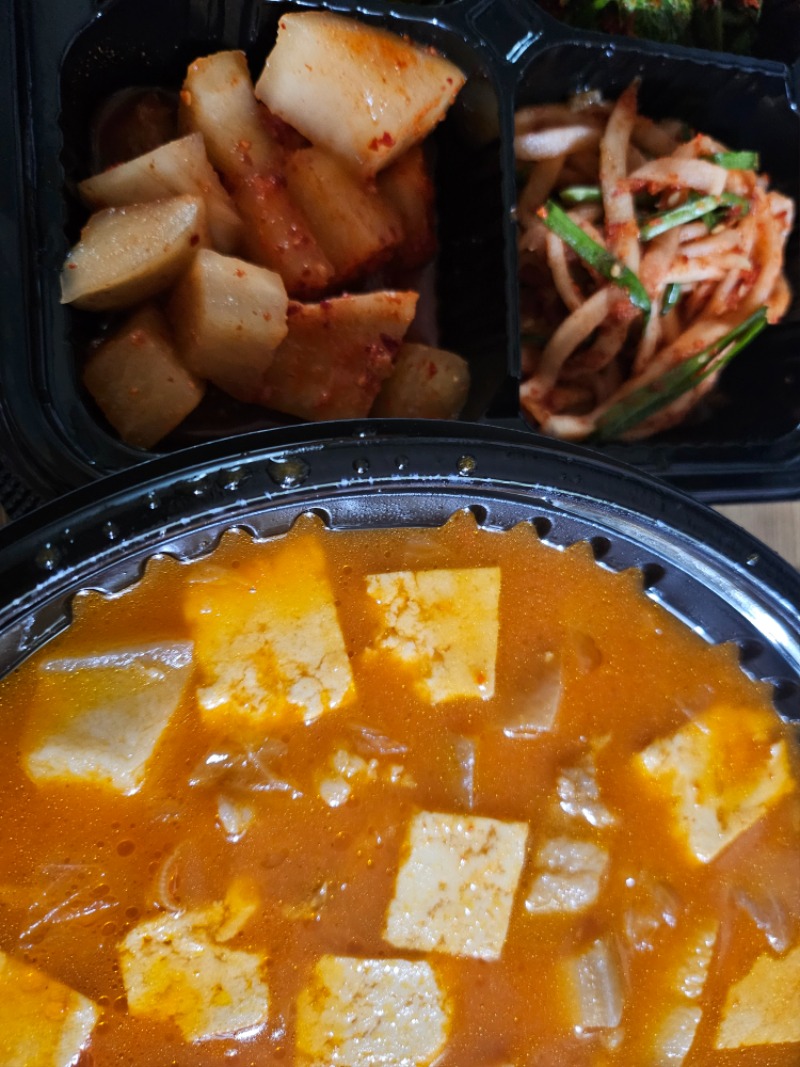 먹을껀 먹어야지~~~