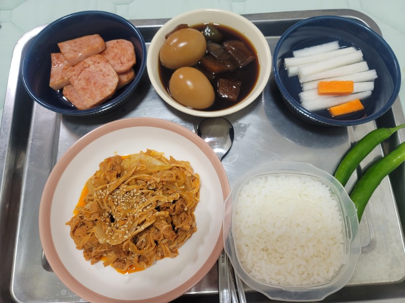 밥묵자~~~