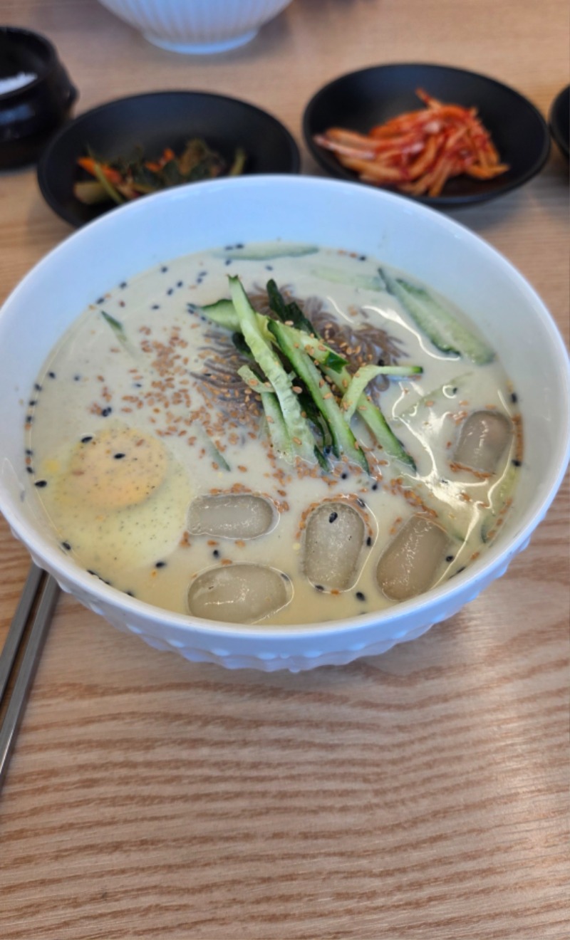여름엔 콩국수 점심들드세요