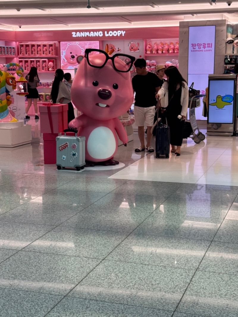 인천공항에서 잰잰을보았다 ㅋㅋㅋㅋ태국의