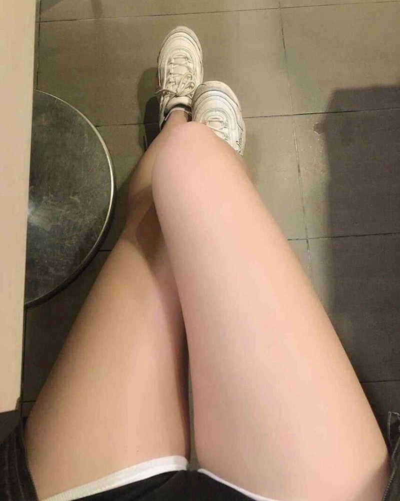 하체 자랑하는 처자들