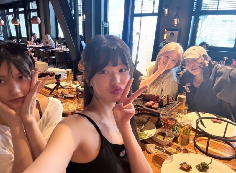 쌩얼로 밥 먹으러 간 원영찌