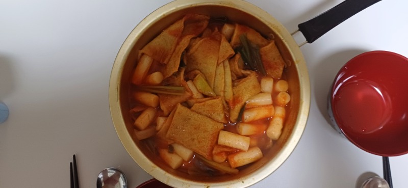 배고프고 잠안와서 국물떡뽁이 만들어먹기~