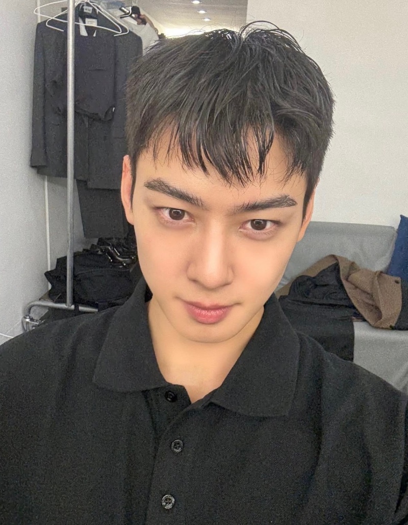 입대 준비 머리 자른 차은우