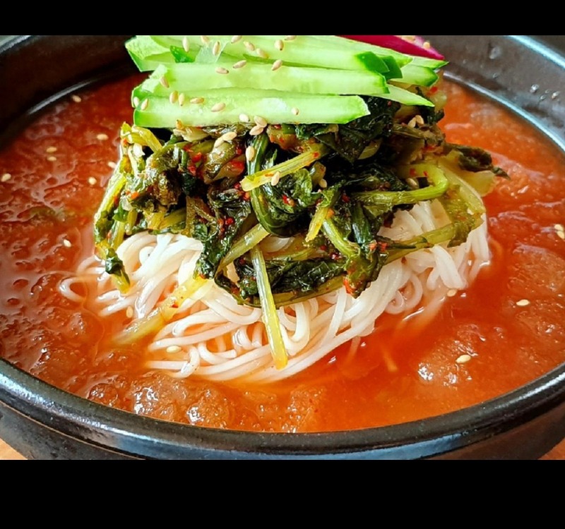 늦은 점심 은 열무국수로~
