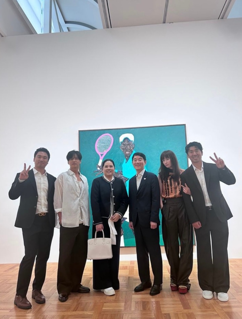 10년만에 공개된 원빈 이나영 외출샷
