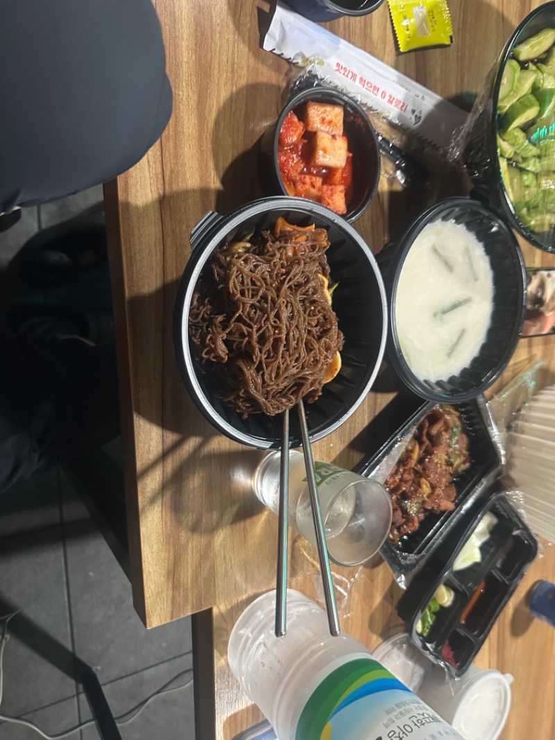 아니 물냉 특 2개에 숯불고기
