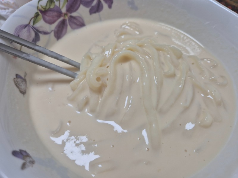 콩국수 한그릇먹고 힘내서 따보겠습니다