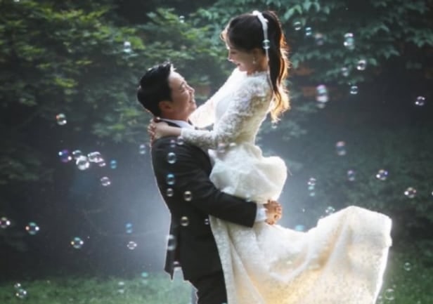 결혼 수백 번 한 한국인 근황