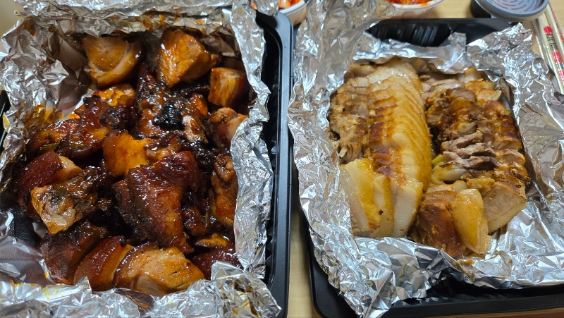 와 이족발  한족발하네 모양이 좀 그런디 존맛이네..