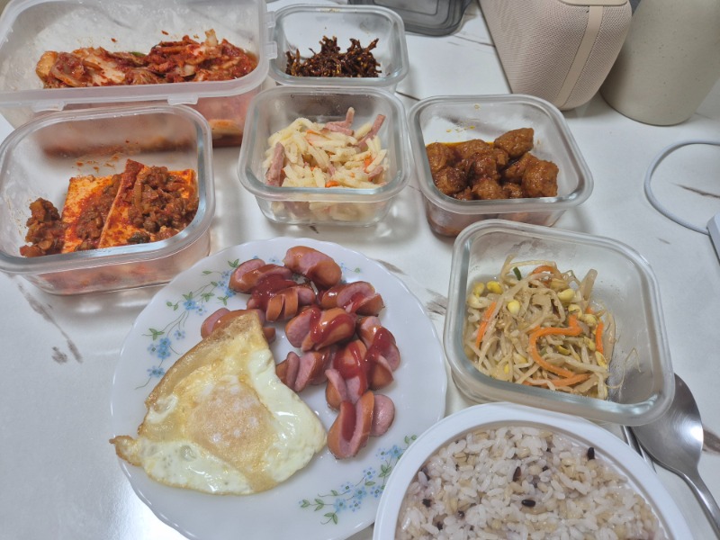 나름 7첩반상 식사하시죠