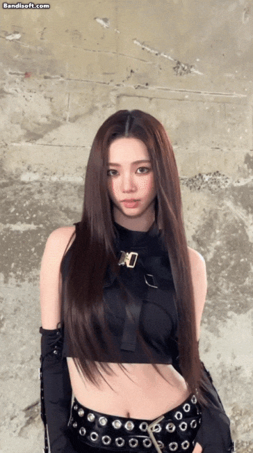 변신하는 카리나와 윈터