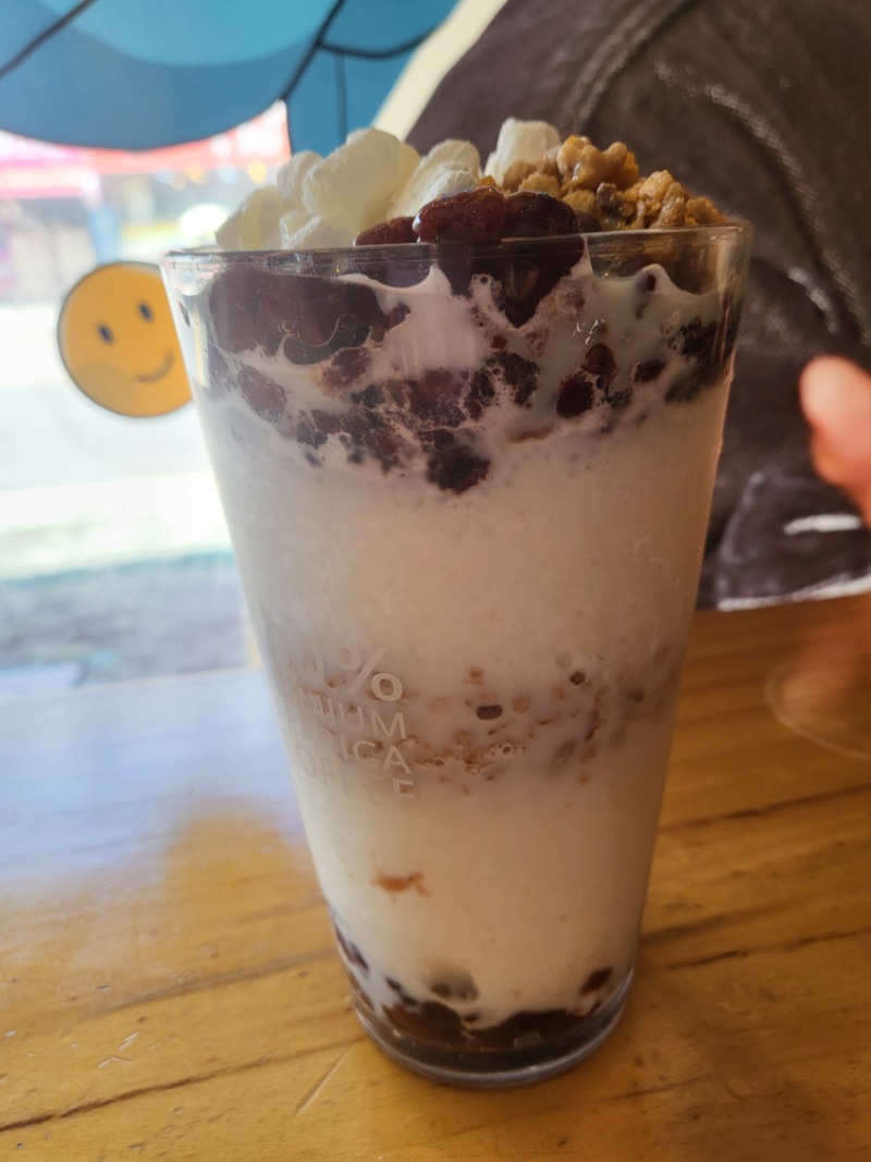 커피쿠폰으로 메가빙수~~