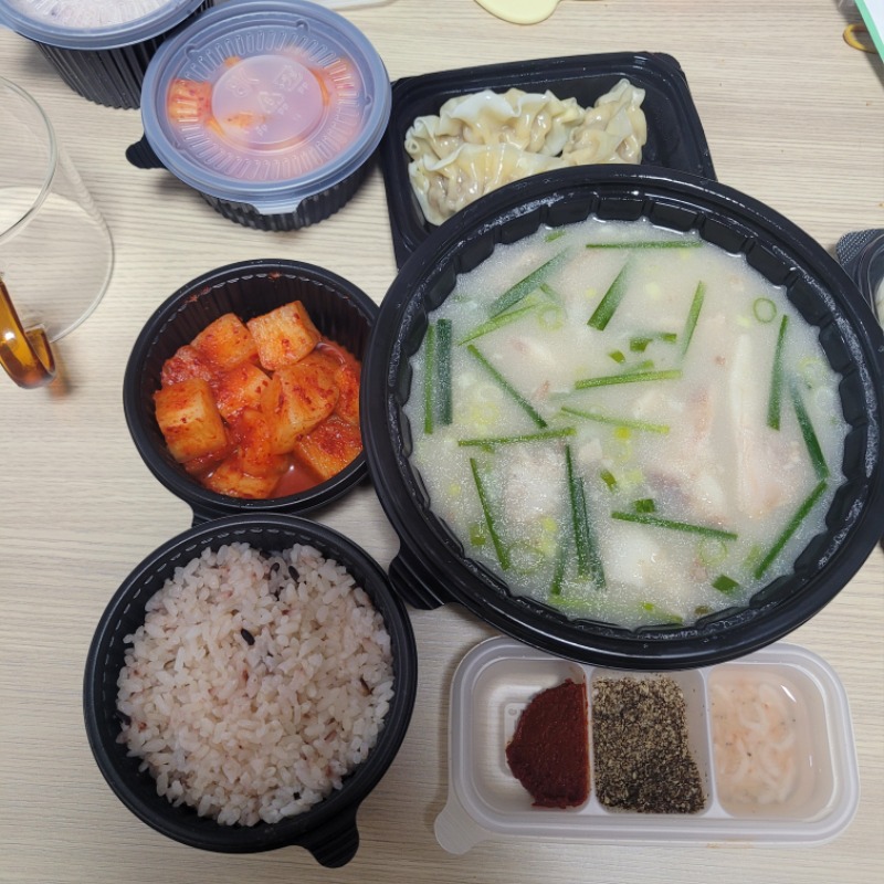 늦은저녁 배달한끼~