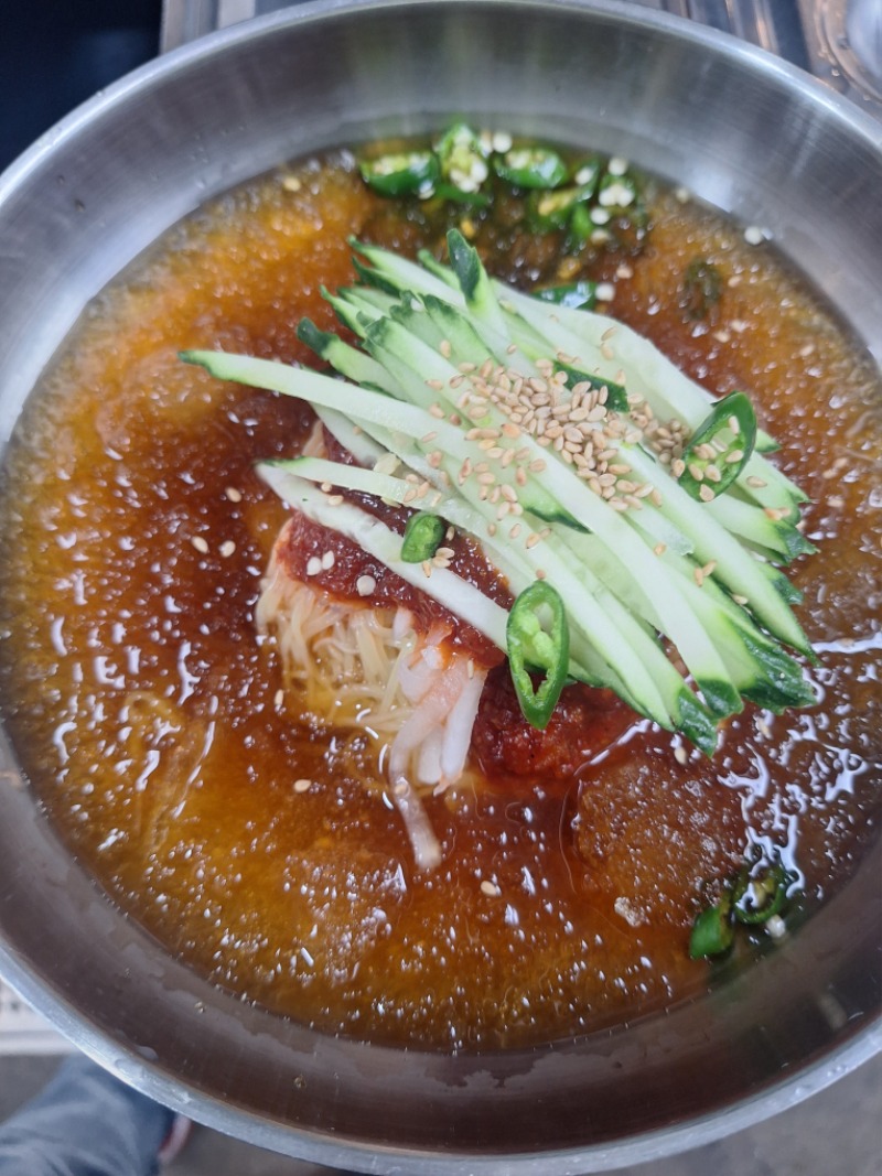 더울땐 밀면