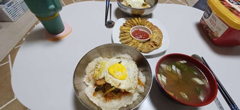 오랜만에 저녁사진.비빔밥~